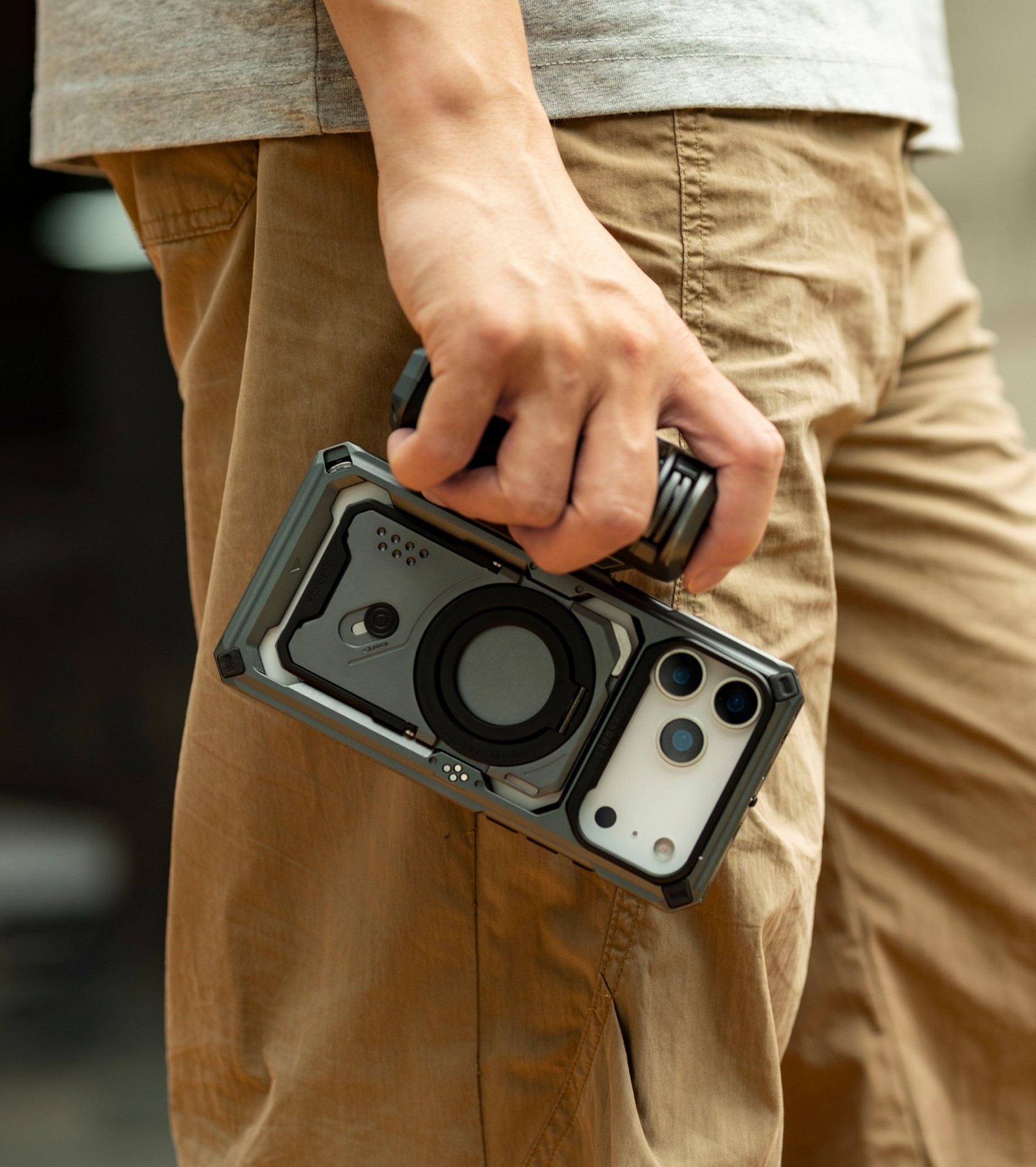 5_tilta_khronos_iphone_17_pro_max