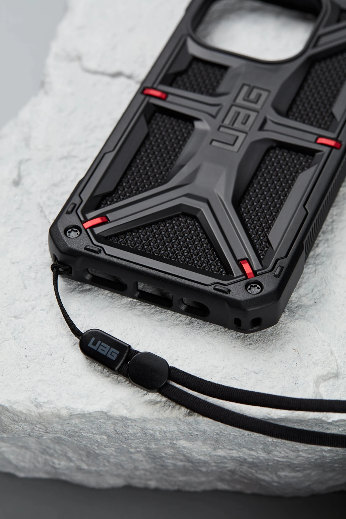 uag_adjustable_paracord_phone_lanyard_12