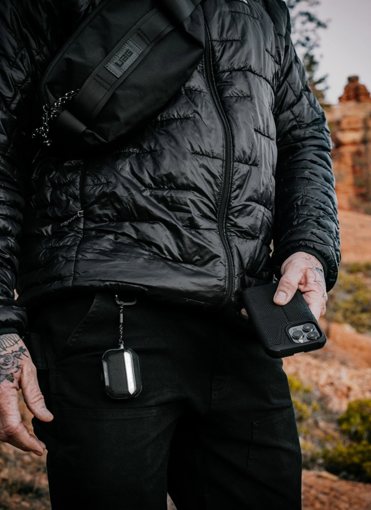 uag_metropolis_ballistic_armr_apple_airpods_pro_2