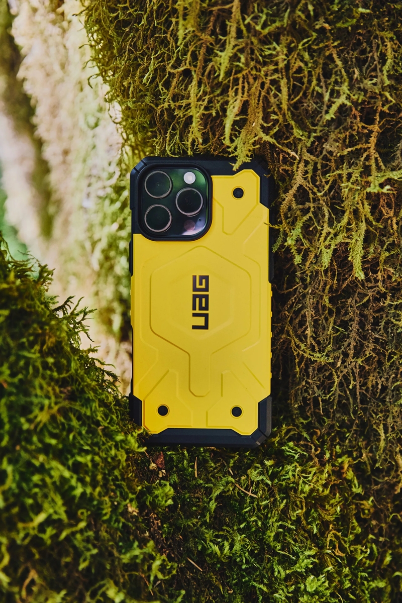 5_uag_pathfinder_iphone_16_pro_max_limited_edition