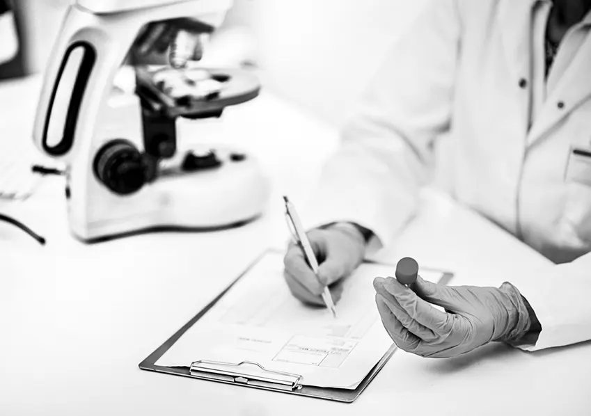 3_uag_plyo_macbook_air_13_m2_m3_2022_2024